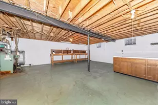 9811 Watkins Rd, Gaithersburg, MD 20882 - Photo 36