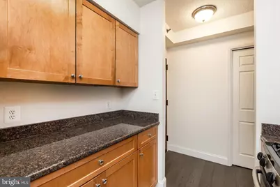 4801 Fairmont Avenue #713, Bethesda, MD 20814 - Photo 12