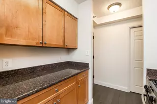 4801 Fairmont Ave, Bethesda, MD 20814 - Photo 12