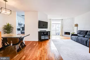 10305 Royal Woods Ct, Gaithersburg, MD 20886 - Photo 4