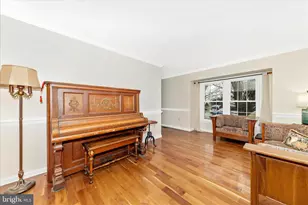 19320 Mossbrook Ct, Germantown, MD 20874 - Photo 6