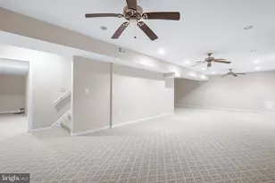 20901 Merle Dr, Gaithersburg, MD 20882 - Photo 36