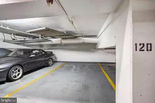 4601 N Park Ave, Chevy Chase, MD 20815 - Photo 30