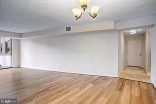 4601 N Park Ave, Chevy Chase, MD 20815 - Photo 8