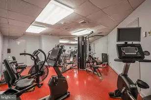 4601 N Park Ave, Chevy Chase, MD 20815 - Photo 44