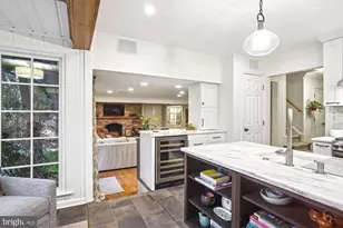 6904 Old Gate Ln, North Bethesda, MD 20852 - Photo 18