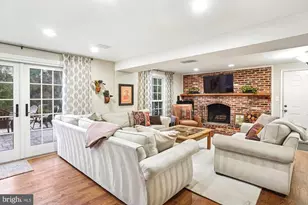 6904 Old Gate Ln, North Bethesda, MD 20852 - Photo 20