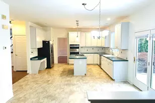 16402 Upbrook Ct, Rockville, MD 20853 - Photo 8