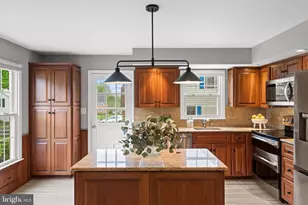10028 Dellcastle, Gaithersburg, MD 20886 - Photo 14
