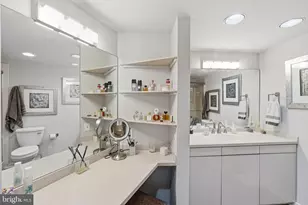 5225 Pooks Hill Rd, Bethesda, MD 20814 - Photo 12