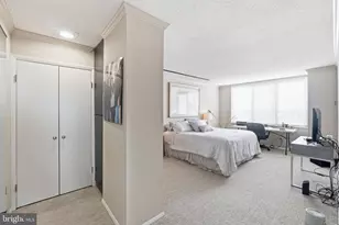 5225 Pooks Hill Rd, Bethesda, MD 20814 - Photo 16