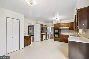 13724 Bridgewater Dr, Silver Spring, MD 20904 - Photo 26