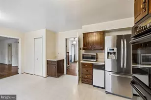 13724 Bridgewater Dr, Silver Spring, MD 20904 - Photo 24