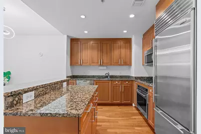 6820 Wisconsin Avenue #4003, Bethesda, MD 20815 - Photo 12