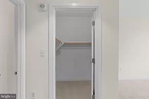 6820 Wisconsin Ave, Bethesda, MD 20815 - Photo 10