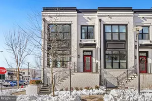 11300 Emerald Park Rd, Potomac, MD 20854 - Photo 2