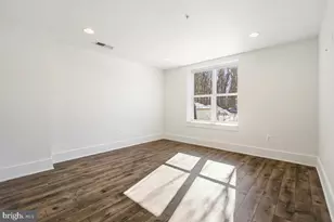 11300 Emerald Park Rd, Potomac, MD 20854 - Photo 32