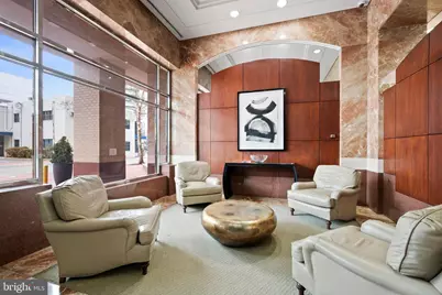 4801 Fairmont Avenue #412, Bethesda, MD 20814 - Photo 2