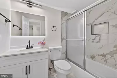 18611 Walkers Choice Road #18611, Gaithersburg, MD 20886 - Photo 1