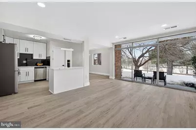 18611 Walkers Choice Road #18611, Gaithersburg, MD 20886 - Photo 4