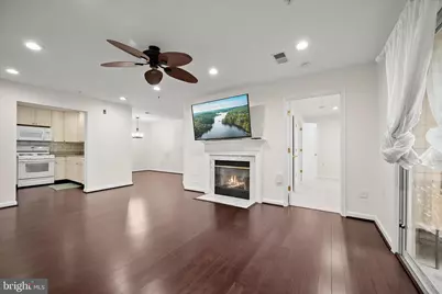 15306 Diamond Cove Terrace #APT I, Rockville, MD 20850 - Photo 14