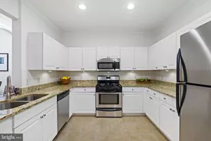 8 Granite Pl, Gaithersburg, MD 20878 - Photo 12