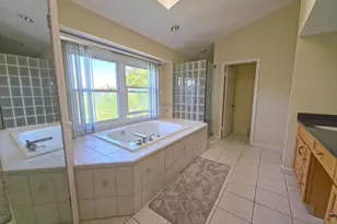 14440 Stonebridge View Dr, Gaithersburg, MD 20878 - Photo 30