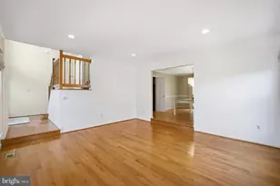 14440 Stonebridge View Dr, Gaithersburg, MD 20878 - Photo 8