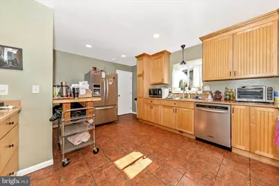 11412 Fairoak Drive, Silver Spring, MD 20902 - Photo 18