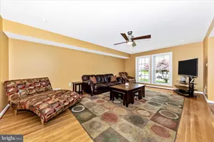 11412 Fairoak Dr, Silver Spring, MD 20902 - Photo 6