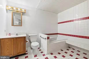 20550 Neerwinder St, Germantown, MD 20874 - Photo 16