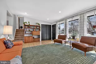 12 Dorothy Ln, Rockville, MD 20851 - Photo 2