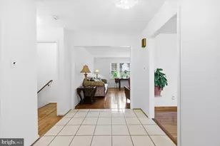 8709 Hawkins Creamery Rd, Gaithersburg, MD 20882 - Photo 4