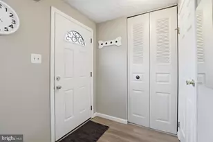 10504 Apple Ridge Rd, Gaithersburg, MD 20886 - Photo 2