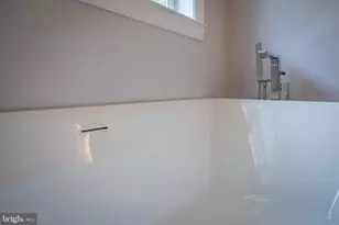 6405 Wilmett Rd, Bethesda, MD 20817 - Photo 66