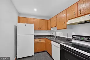 10200 Ridgeline Dr, Gaithersburg, MD 20886 - Photo 6