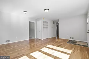 909 First St, Rockville, MD 20850 - Photo 10