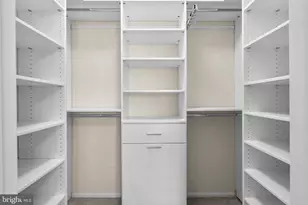 11800 Old Georgetown, Rockville, MD 20852 - Photo 32