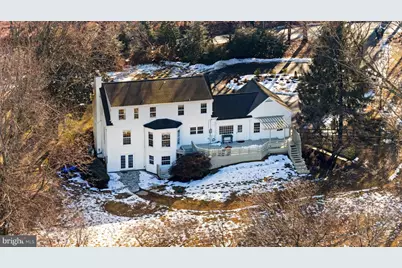 9101 Warfield Road, Gaithersburg, MD 20882 - Photo 2