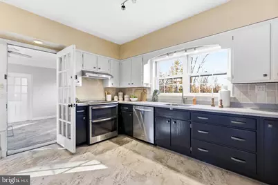 9101 Warfield Road, Gaithersburg, MD 20882 - Photo 16