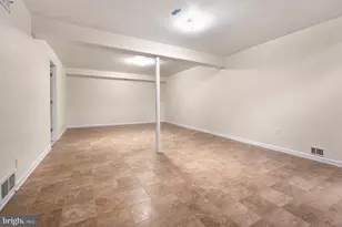 9214 Three Oaks Dr, Silver Spring, MD 20901 - Photo 6