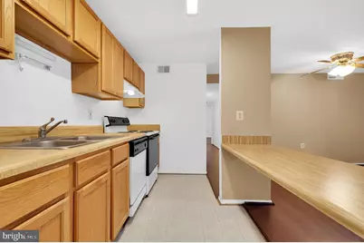 19625 Gunners Branch Road #932, Germantown, MD 20876 - Photo 10