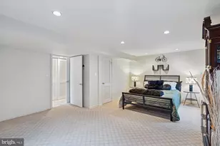 11509 Farmland Dr, North Bethesda, MD 20852 - Photo 16