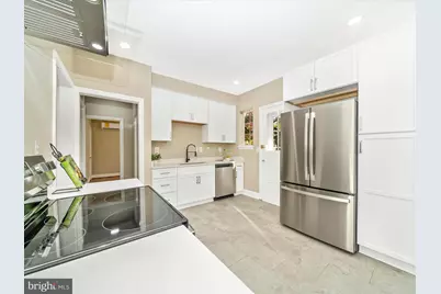 8203 Greenwood Avenue, Takoma Park, MD 20912 - Photo 12