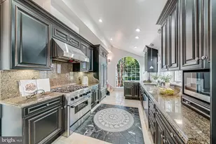 4817 Chevy Chase Blvd, Chevy Chase, MD 20815 - Photo 18