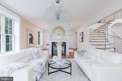9715 Singleton Drive, Bethesda, MD 20817 - Photo 6