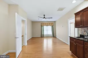 12600 Hill Creek Ln, Potomac, MD 20854 - Photo 68