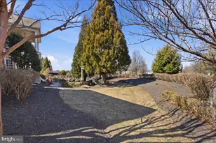 12600 Hill Creek Ln, Potomac, MD 20854 - Photo 94