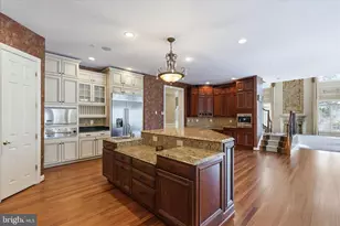 12600 Hill Creek Ln, Potomac, MD 20854 - Photo 26