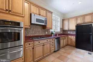 12600 Hill Creek Ln, Potomac, MD 20854 - Photo 36